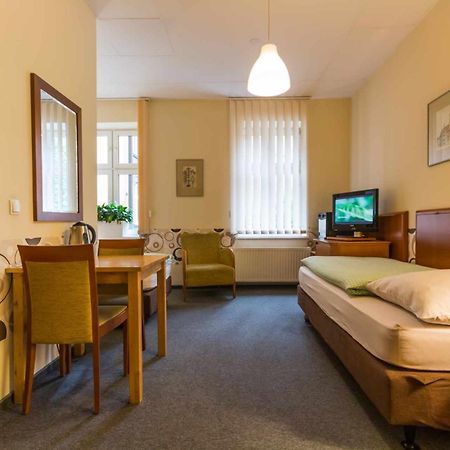 Hostel Nina Katovice Exteriér fotografie
