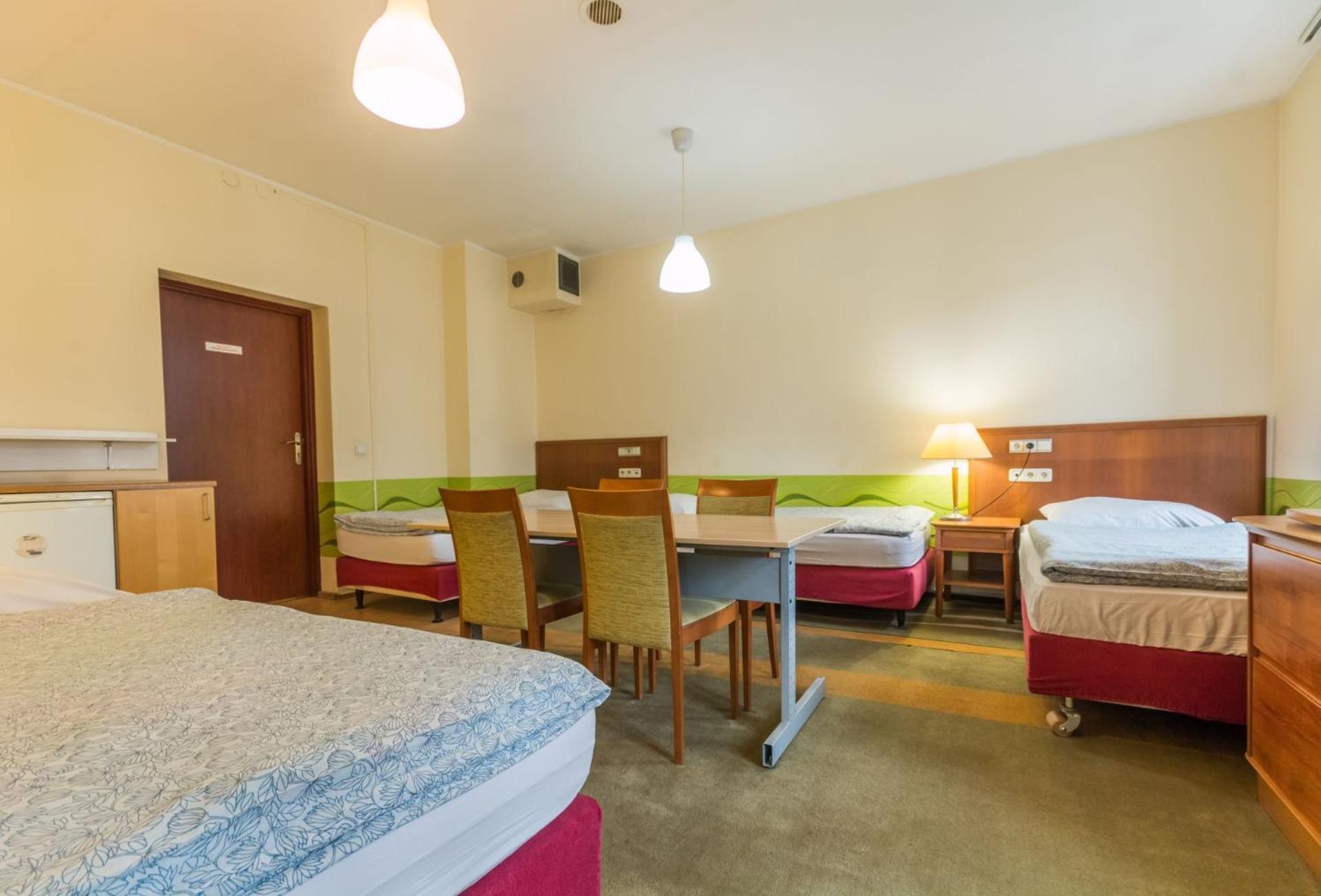 Hostel Nina Katovice Exteriér fotografie